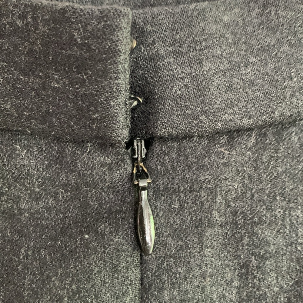 Vintage Burberry Gray Wool Pencil Skirt Sz 6 - Picture 4 of 8